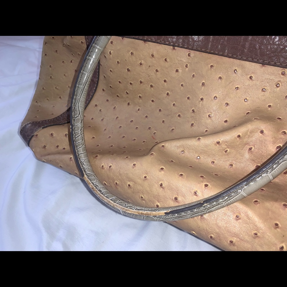 GUESS Purse - Picture 4 of 5